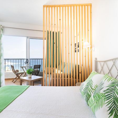 Cozy Seafront Studio With Balcony & Ocean Views San Marcos  외부 사진