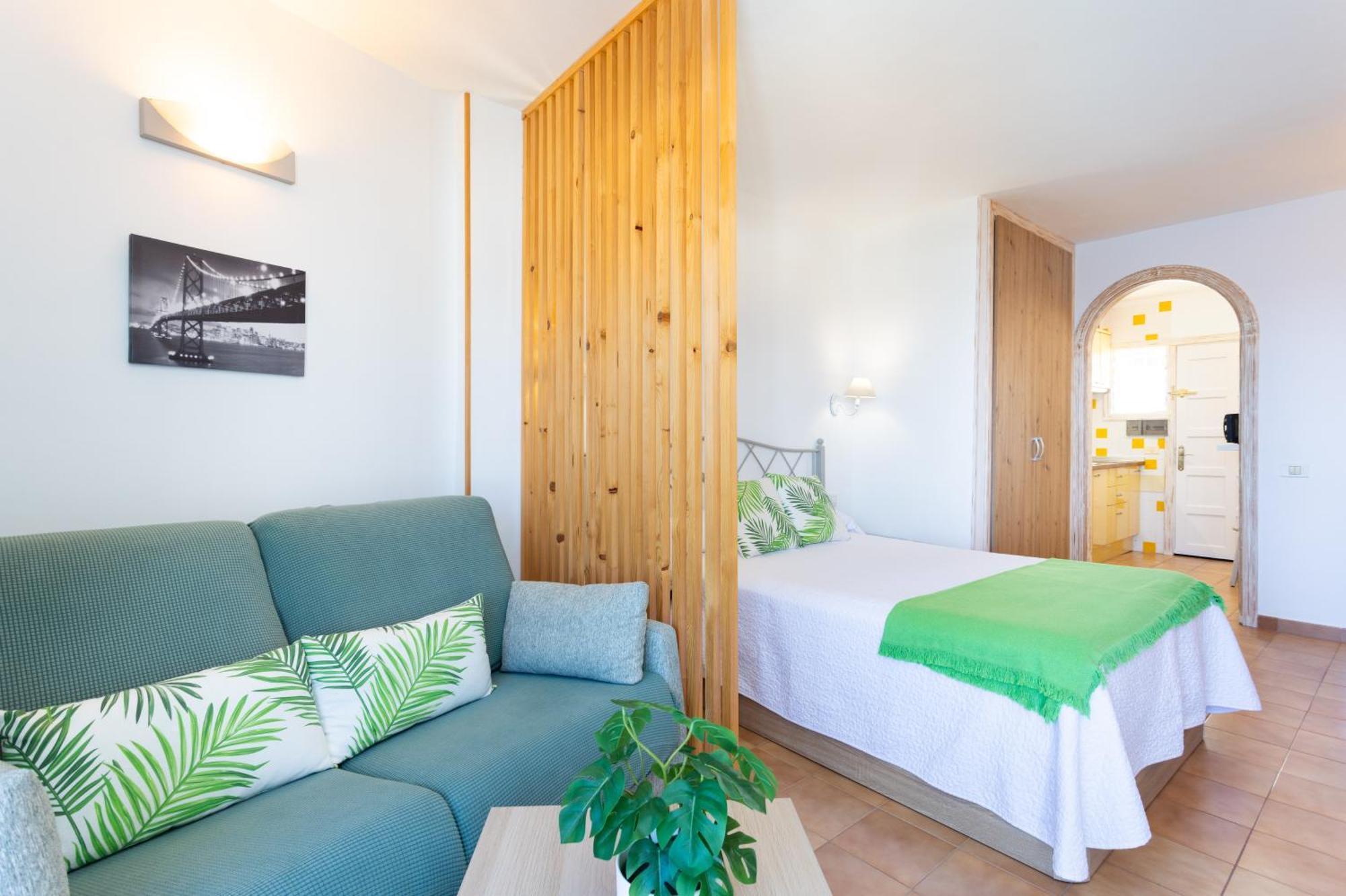 Cozy Seafront Studio With Balcony & Ocean Views San Marcos  외부 사진