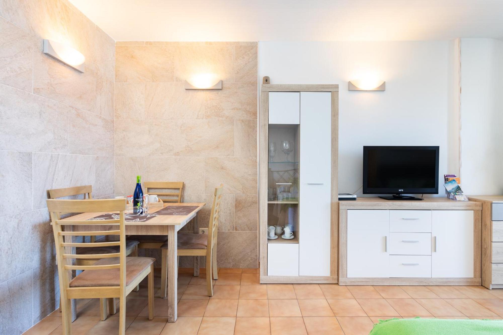 Cozy Seafront Studio With Balcony & Ocean Views San Marcos  외부 사진