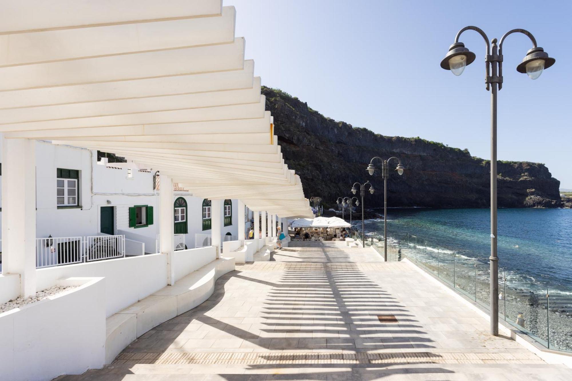 Cozy Seafront Studio With Balcony & Ocean Views San Marcos  외부 사진